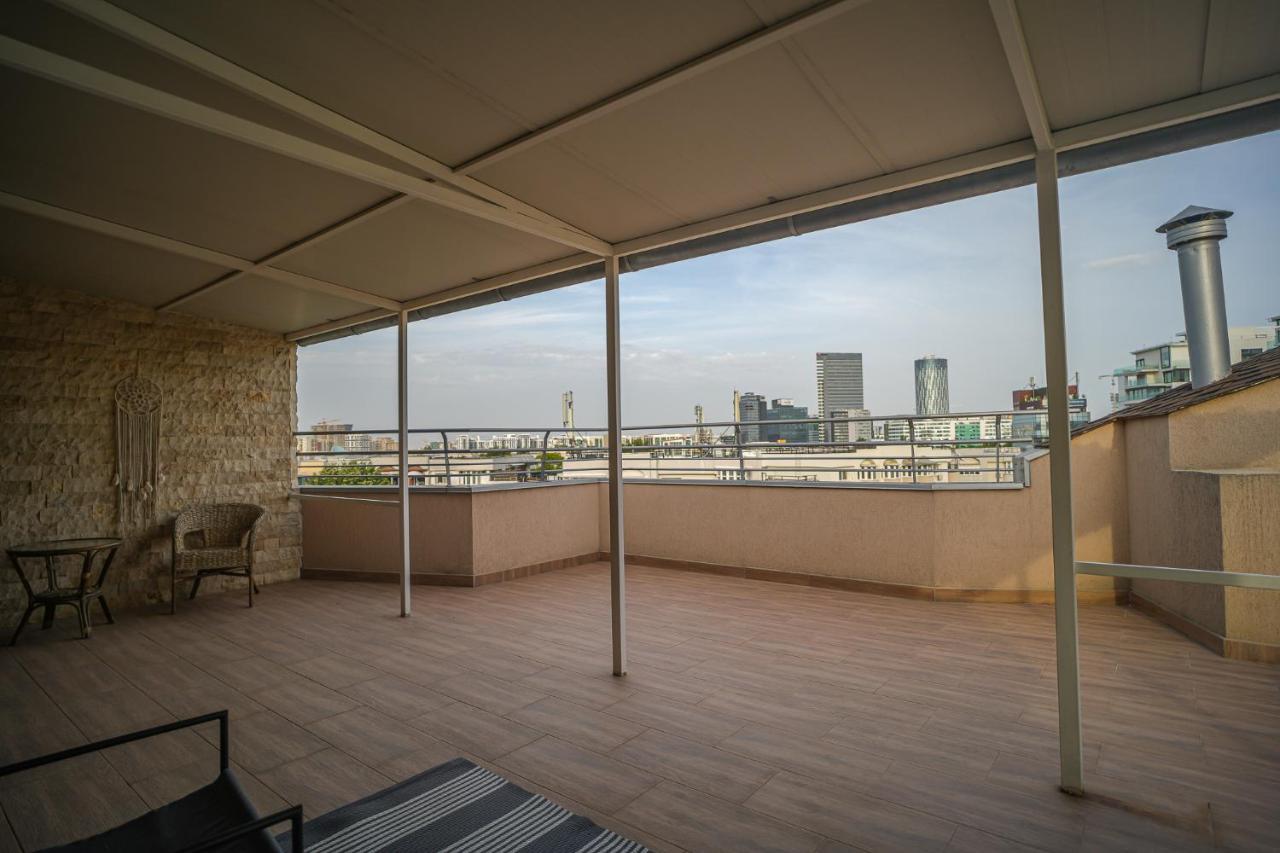 Penthouse With Huge Rooftop & Amazing City View Бухарест Экстерьер фото