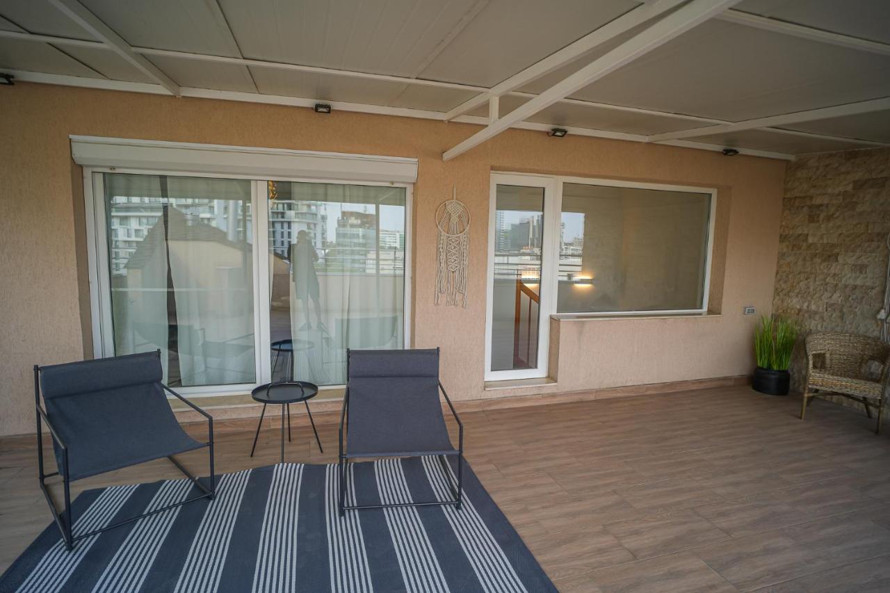 Penthouse With Huge Rooftop & Amazing City View Бухарест Экстерьер фото